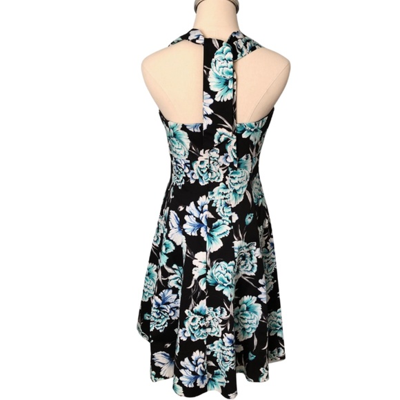 ❤️SOLD❤️HALTER DRESS BLACK, BLUES, TEALS FLOWER PRINT WITH SIDE SEAM POCKETS - Picture 3 of 14